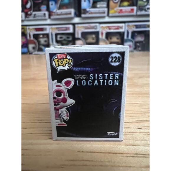 BITTY Funtime Foxy 5 Nights Freddy's Sister Location Funko Pop #228 5NAF Horror - Picture 3 of 6